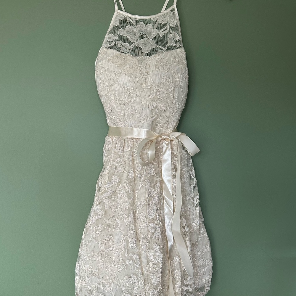 Windsor cream/gold lace dress